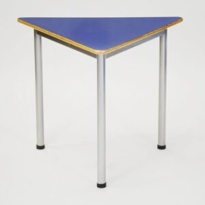 Mesa Triangular Kinder